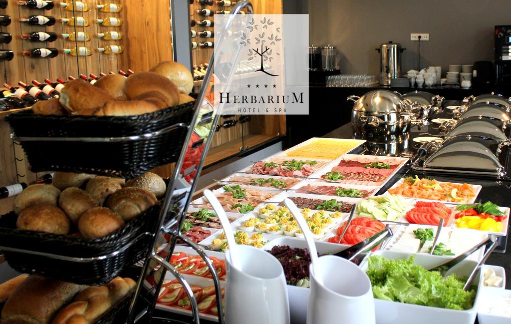 Herbarium Hotel & Spa Gąsawa Екстериор снимка